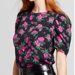NWOT WHO WHAT WEAR FLORAL FULL SHORT SLEEVE TOP